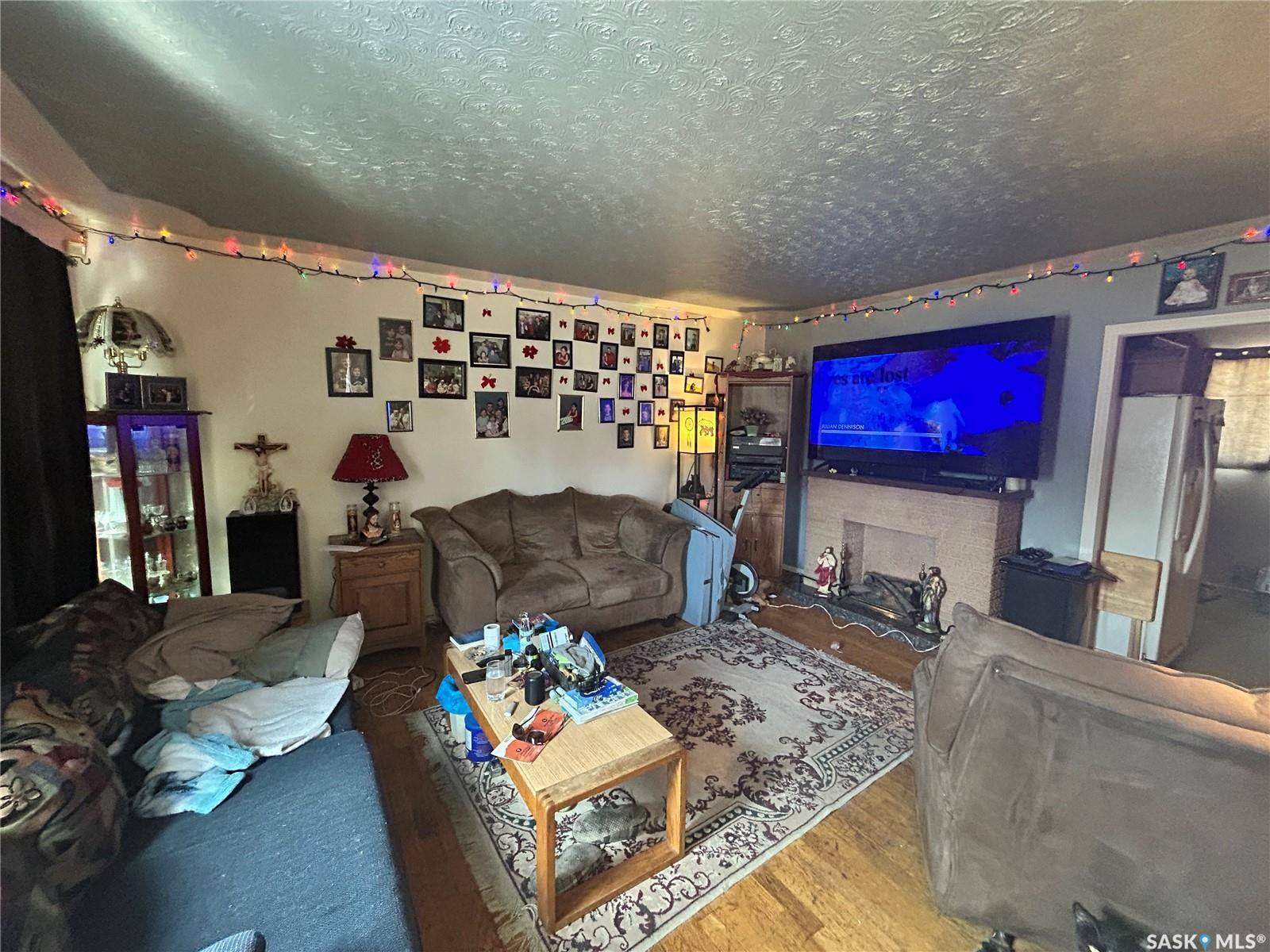 514 W AVENUE S, Saskatoon, SK S7M 3G8
