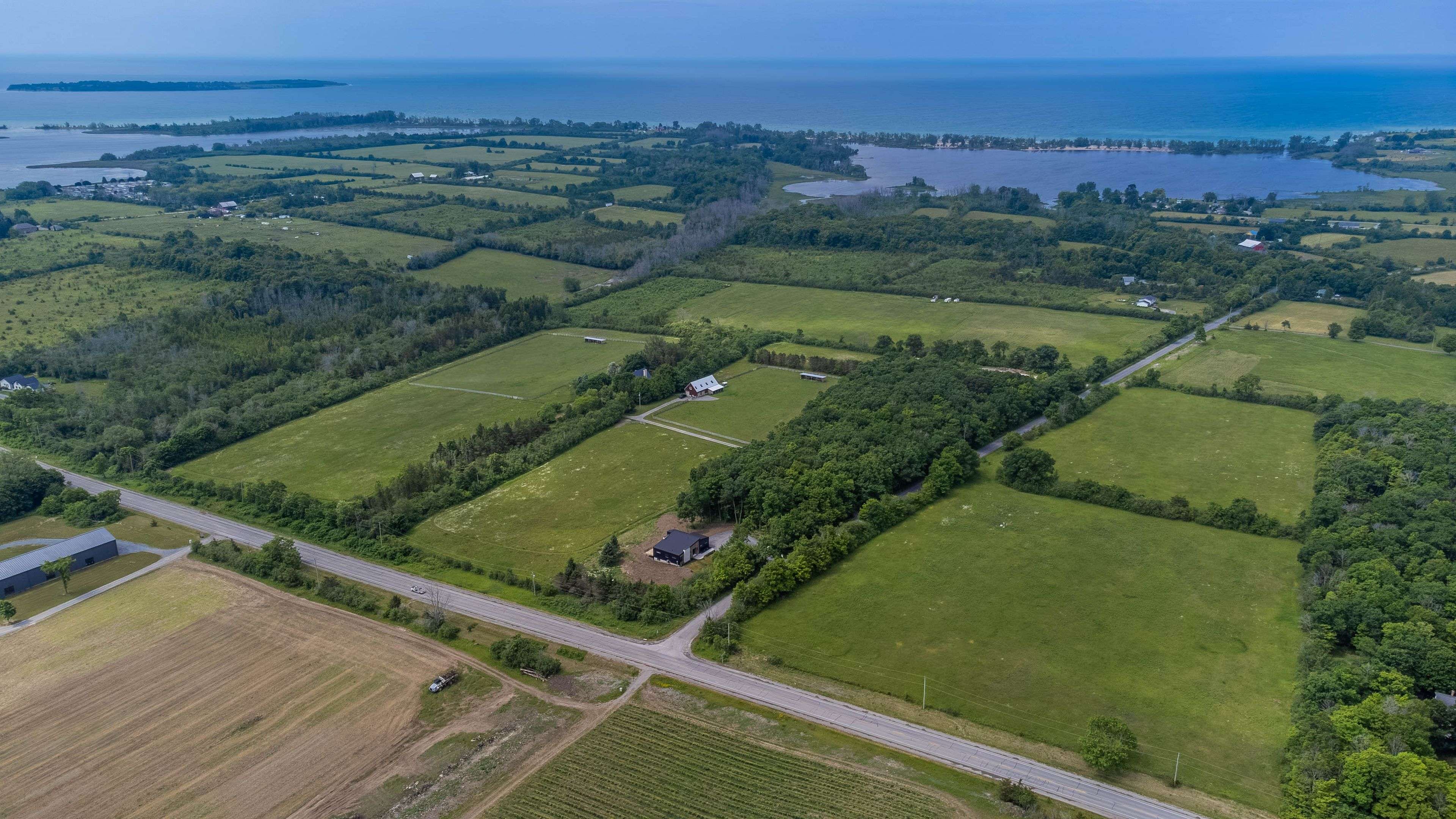 13 Partridge Hollow RD, Prince Edward County, ON K0K 1T0