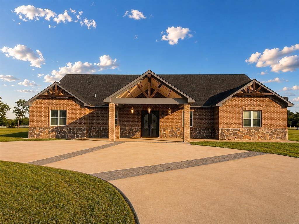 8281 Fm 641, Wortham, TX 76693