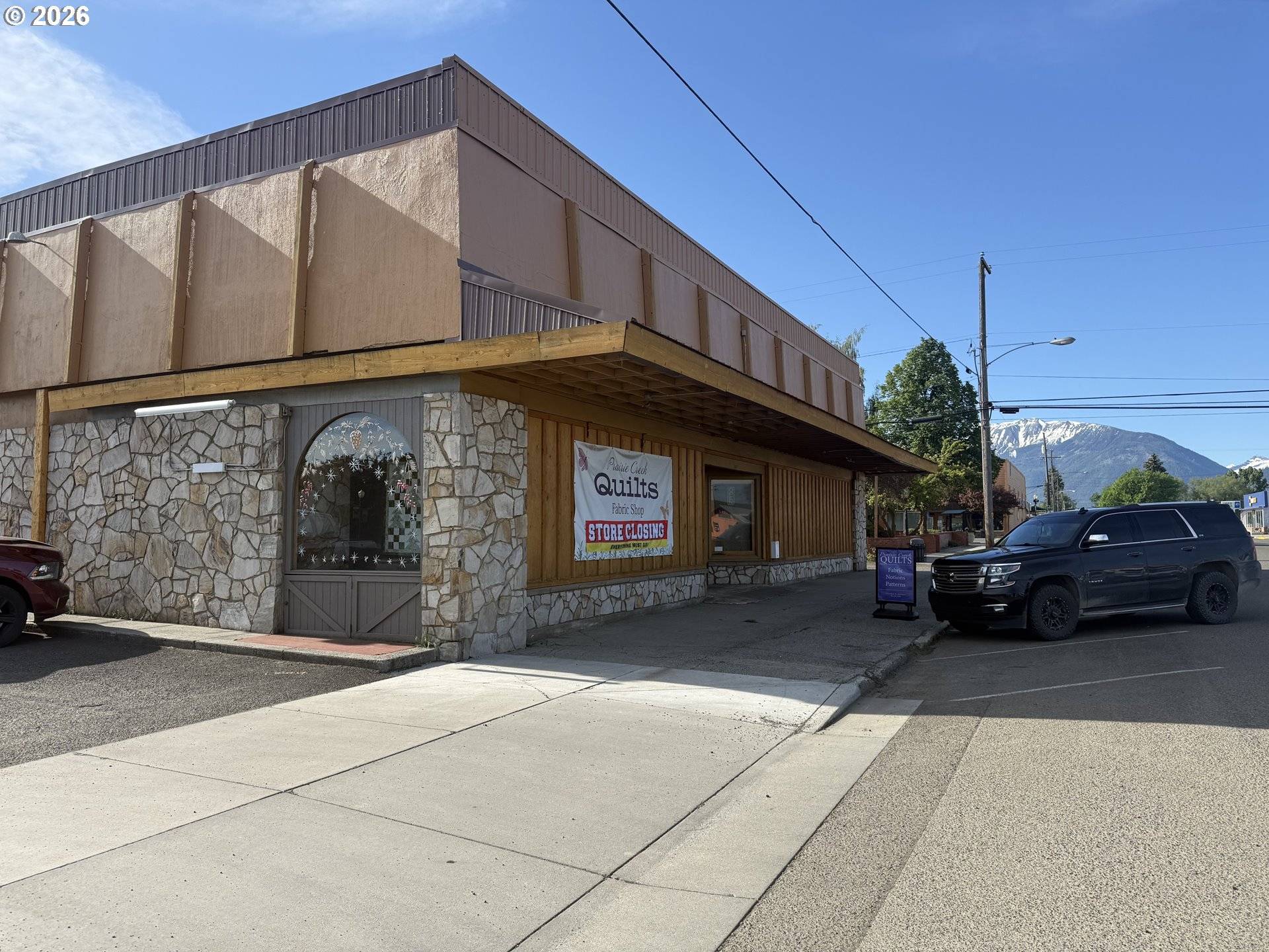 200 W NORTH ST, Enterprise, OR 97828