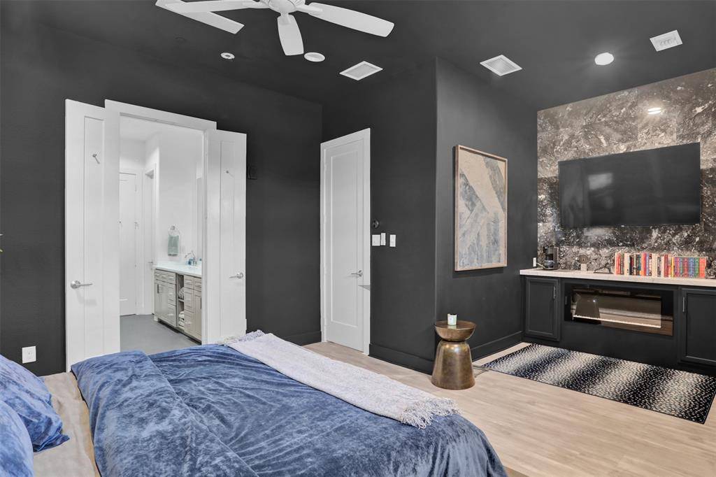 3816 Roseland Avenue #C300, Dallas, TX 75204