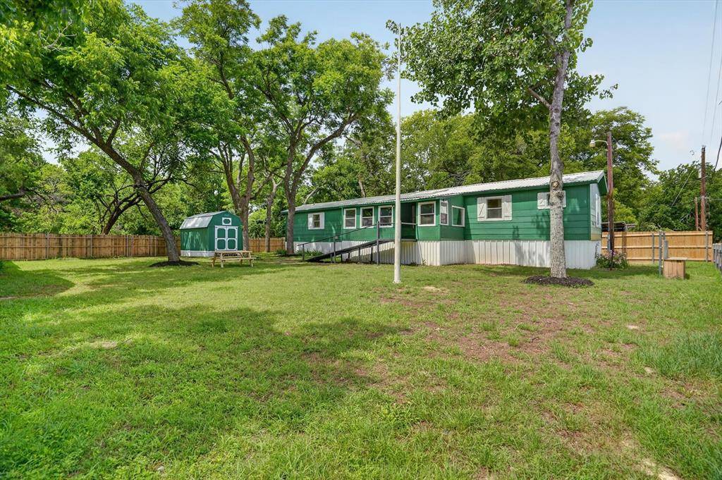 5469 Lake Granbury Trail, Granbury, TX 76048