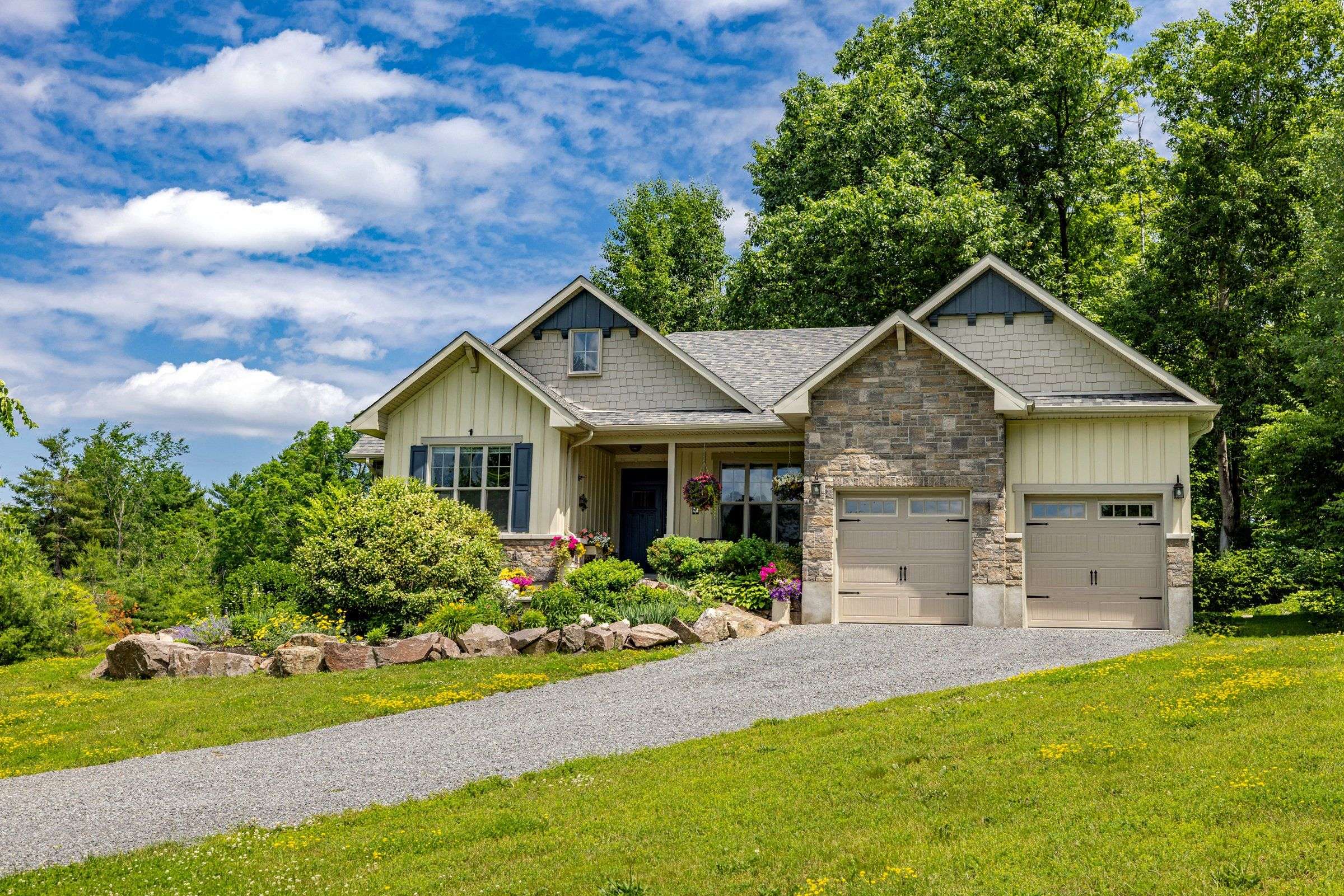 1071 Cranberry Cove LN, Frontenac, ON K0H 2N0