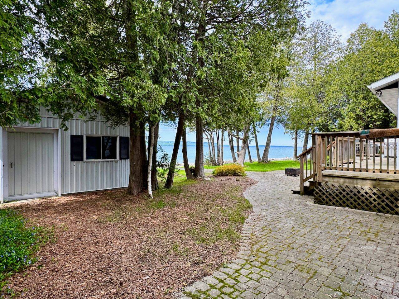 502325 Grey Road 1 RD, Georgian Bluffs, ON N0H 2T0