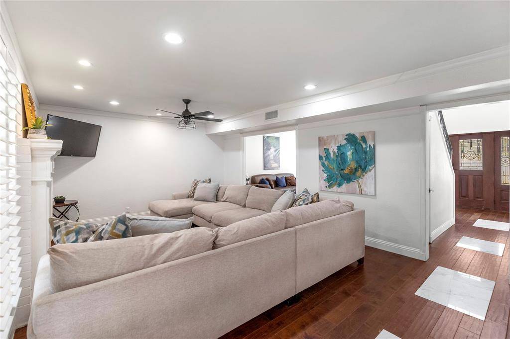 2906 Pacific Court, Irving, TX 75062