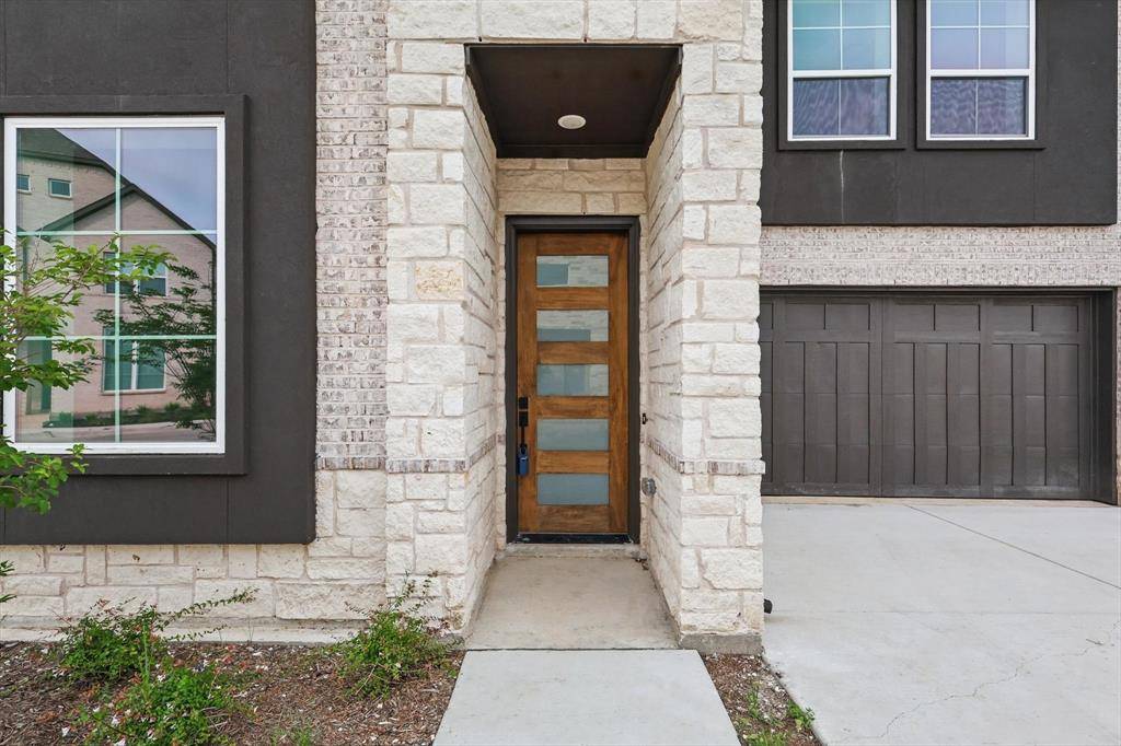 911 Banyan Tree Lane, Richardson, TX 75081