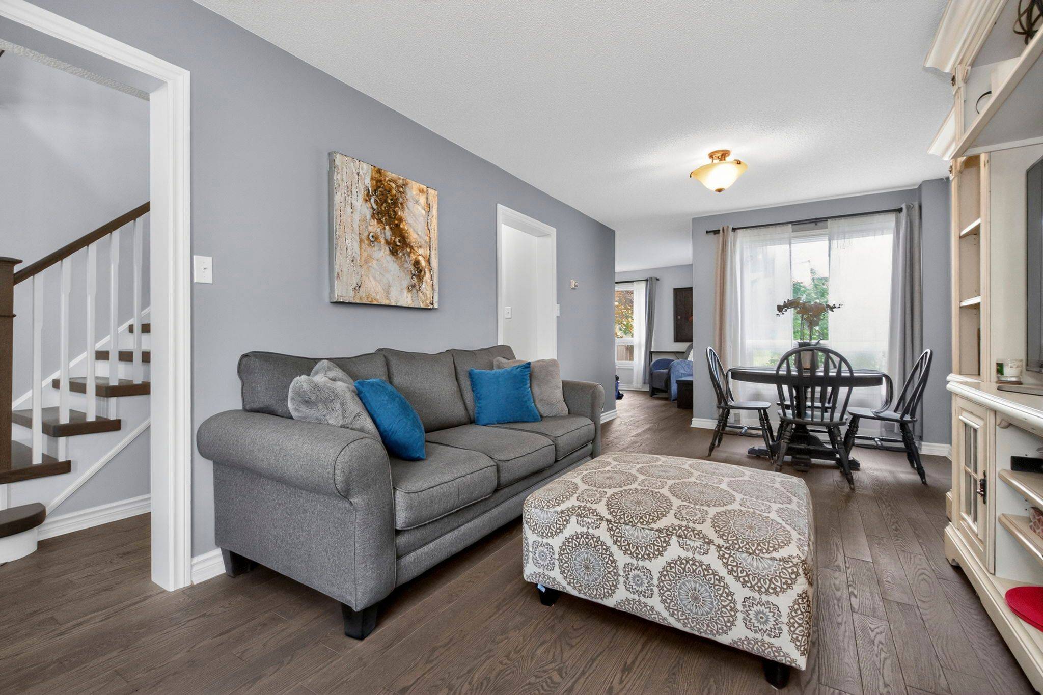 94 Golden Meadow RD, Barrie, ON L4N 7G4