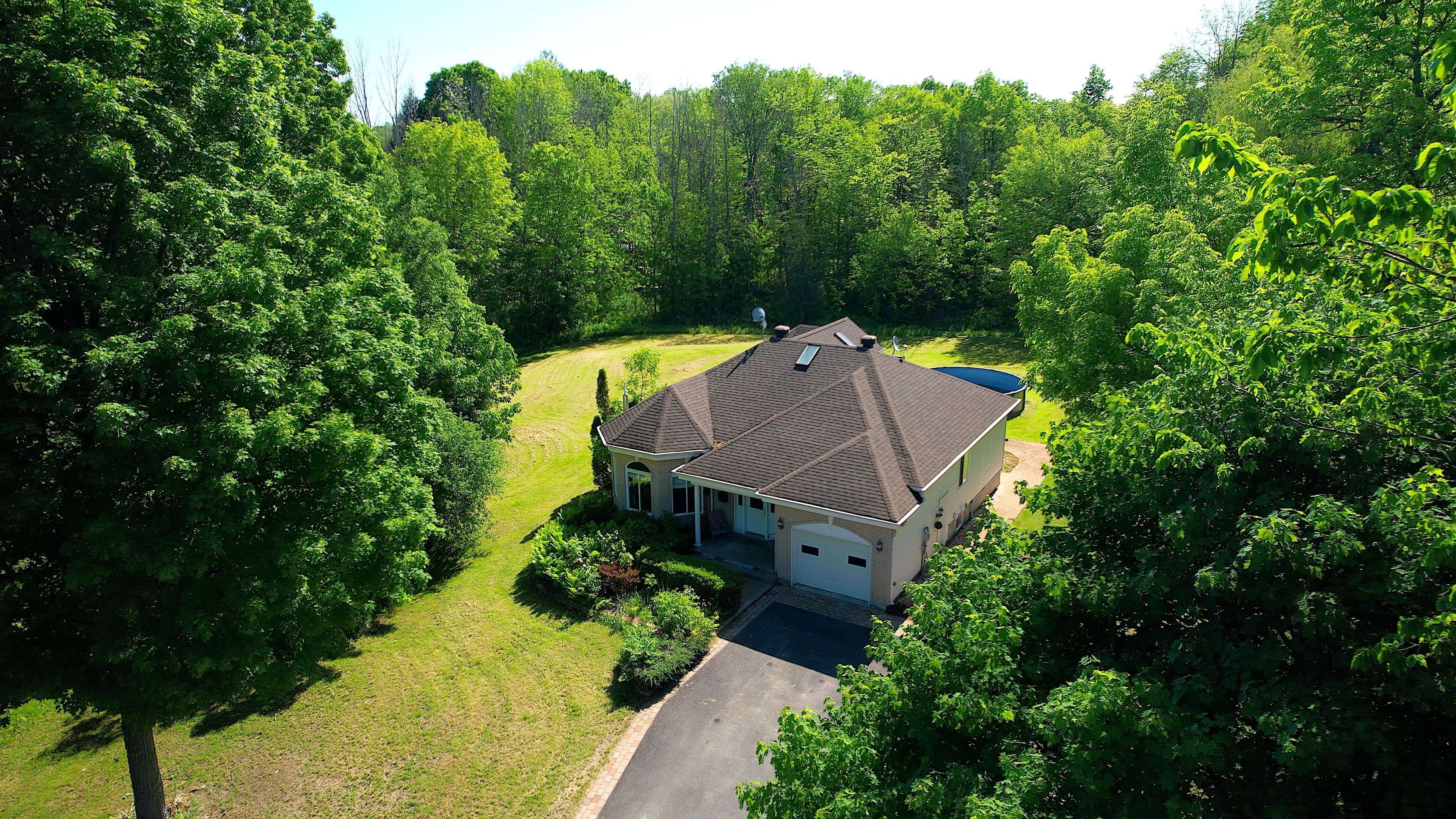 2779 Maplewood DR, Champlain, ON K6A 2R2