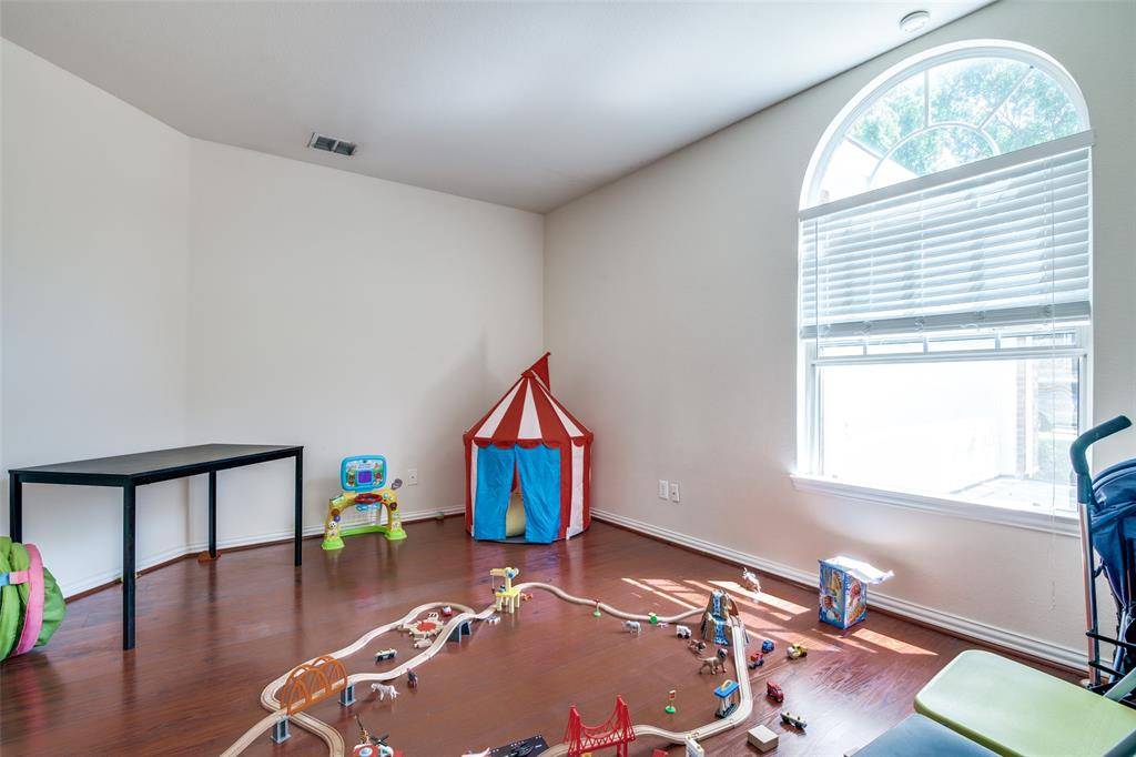 4323 Kettering Drive, Garland, TX 75043