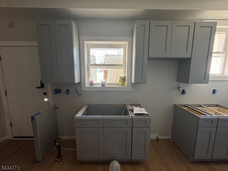 160 Pacific St #1, Newark City, NJ 07105