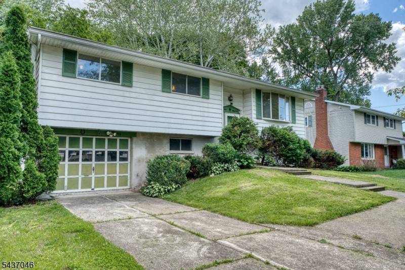 419 Knowlton St, Belvidere Twp., NJ 07823