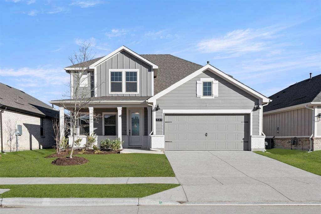 737 Waterhouse Lake Drive, Anna, TX 75409