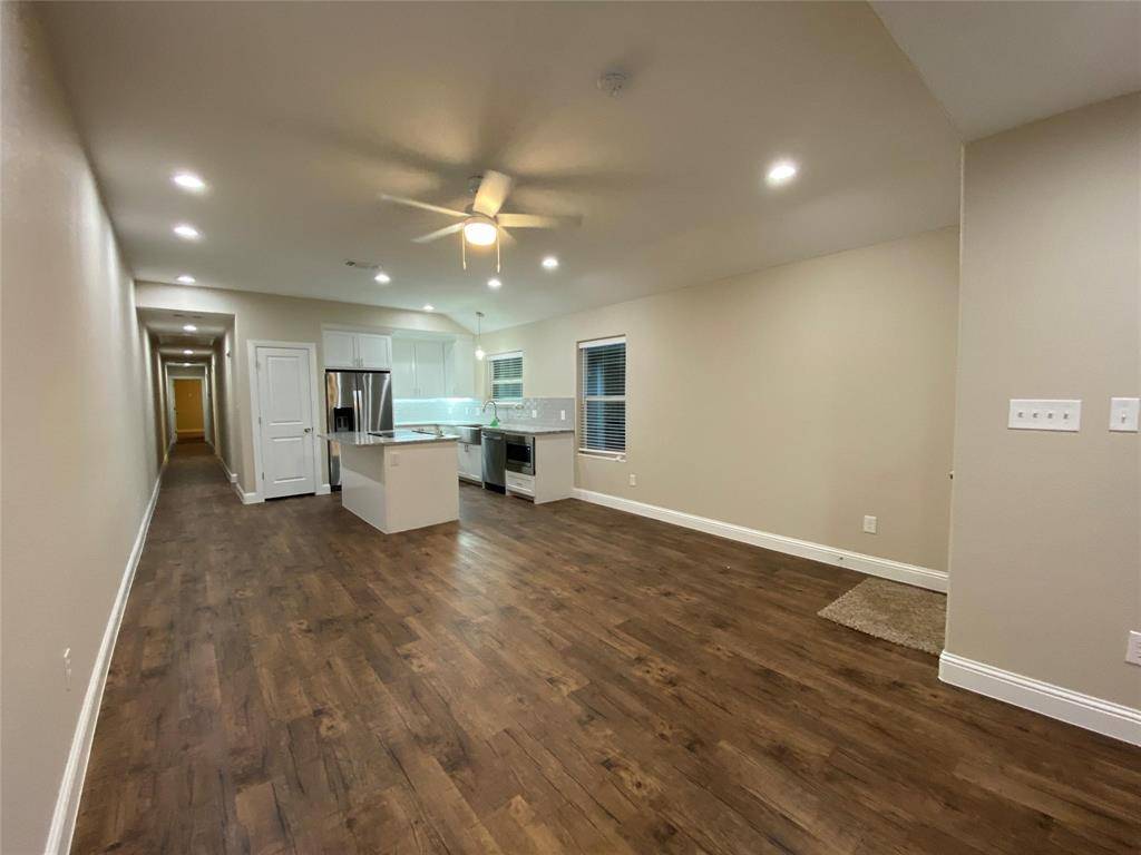 804 N Broughton Street #804, Sherman, TX 75090