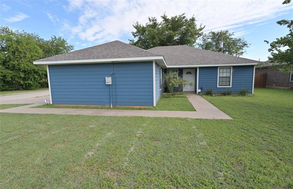 1106 12th Street SE, Mineral Wells, TX 76067