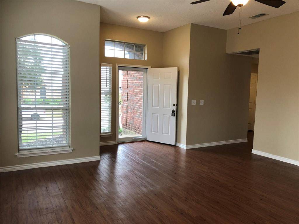 8301 Bells Street, Frisco, TX 75035