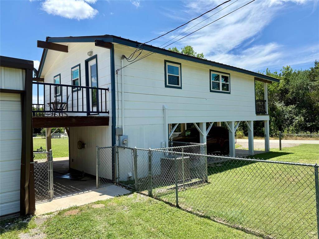 133 10th Street, Whitney, TX 76692