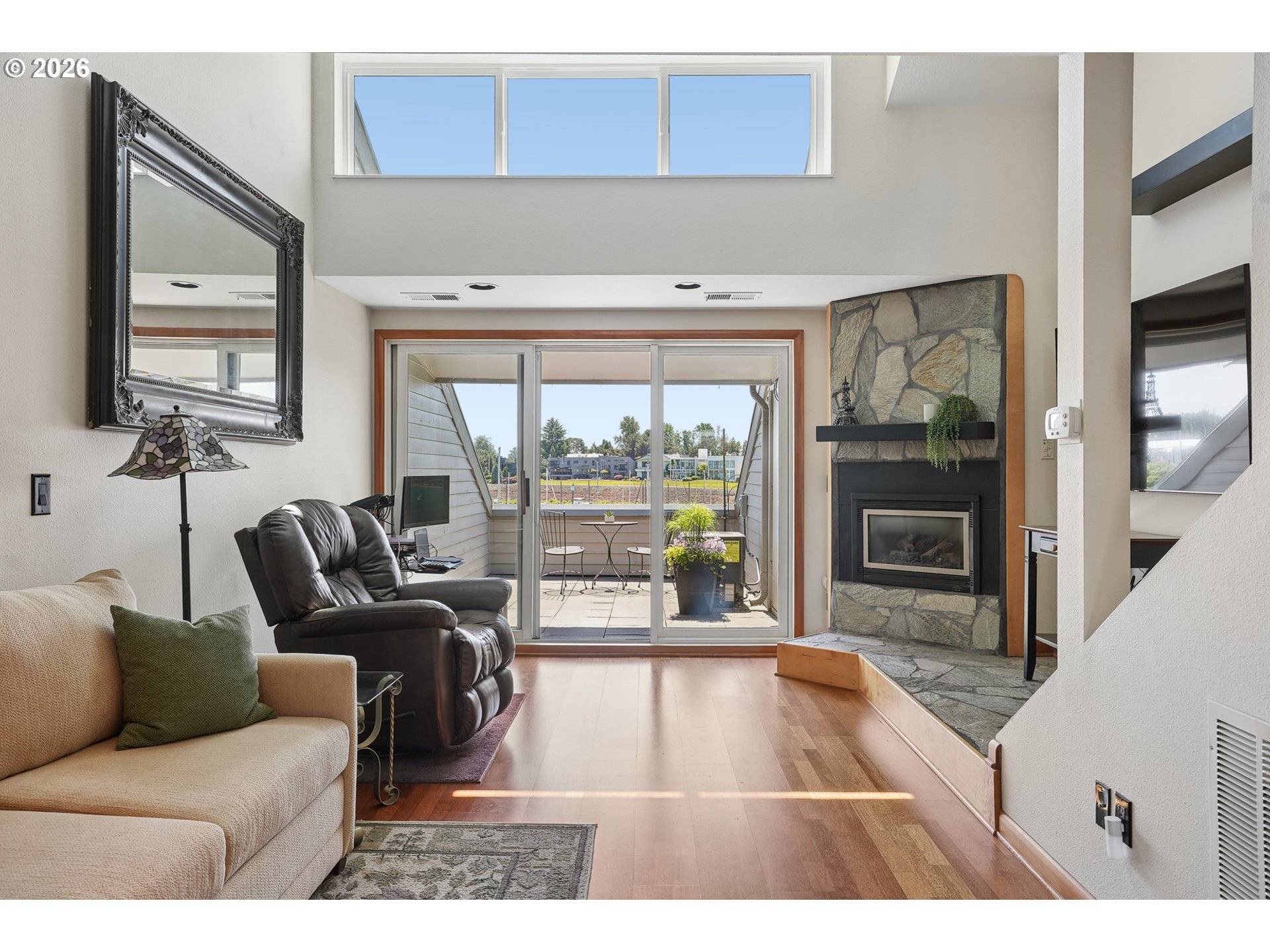 170 N HAYDEN BAY DR, Portland, OR 97217