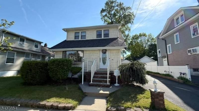 49 Orange Ave, Elmwood Park Boro, NJ 07407