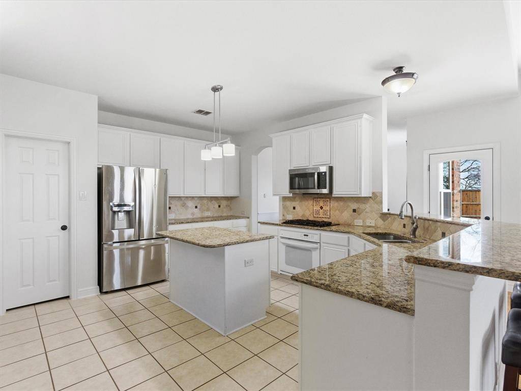 222 Lairds Drive, Coppell, TX 75019