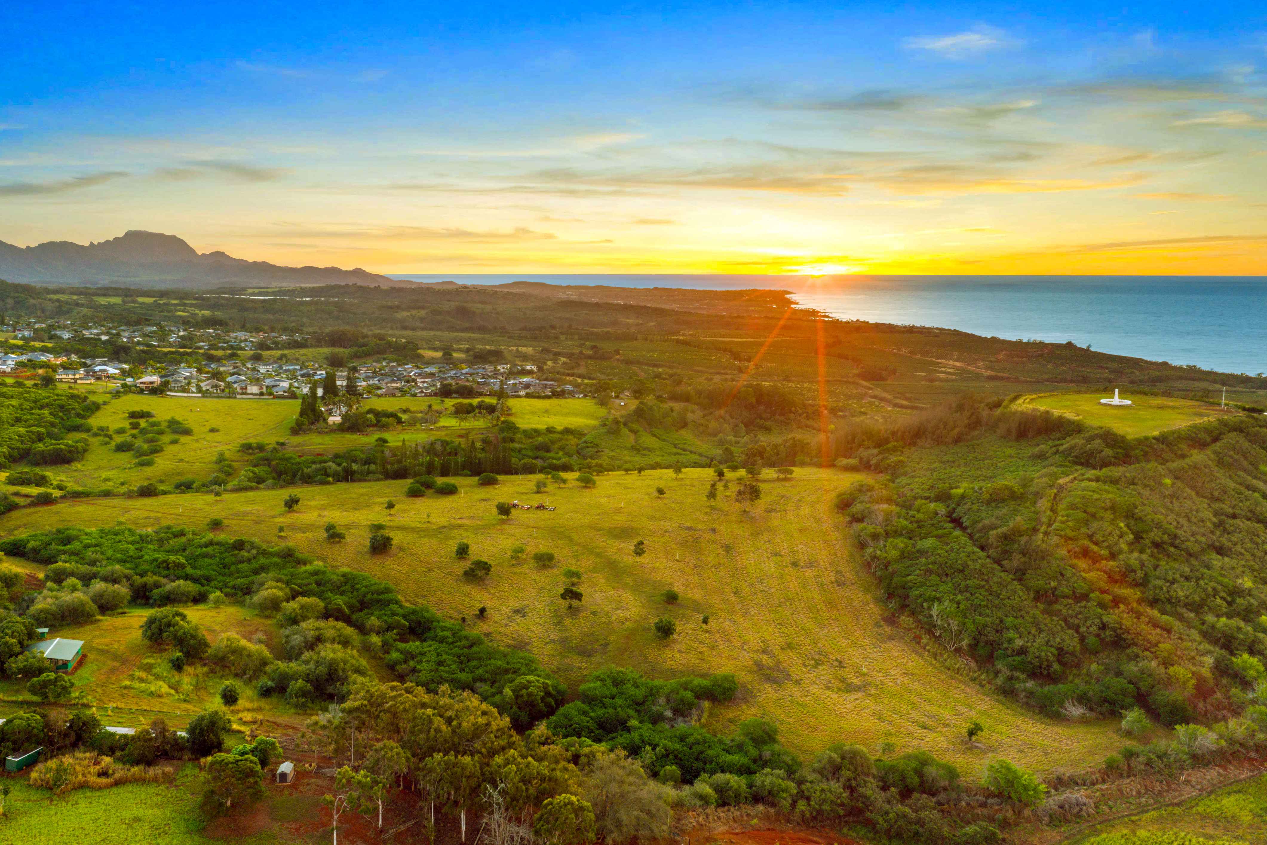 3 LOLO RD, Kalaheo, HI 96741