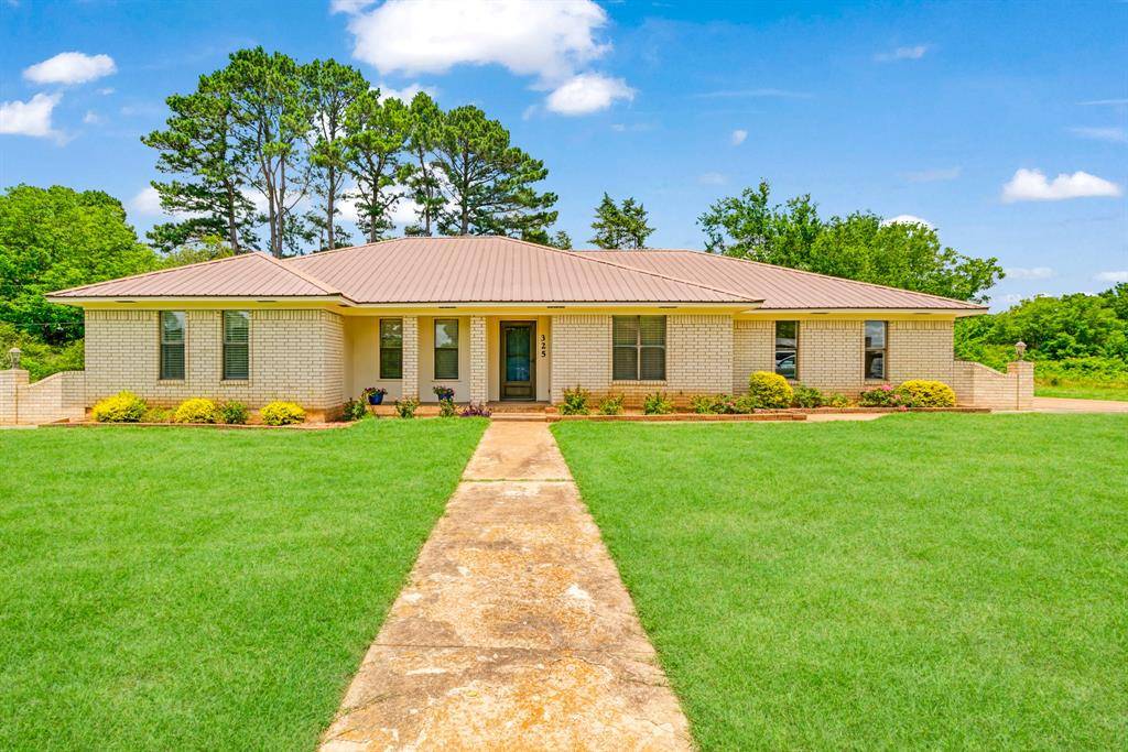 325 Key West Road, Reno, TX 75460
