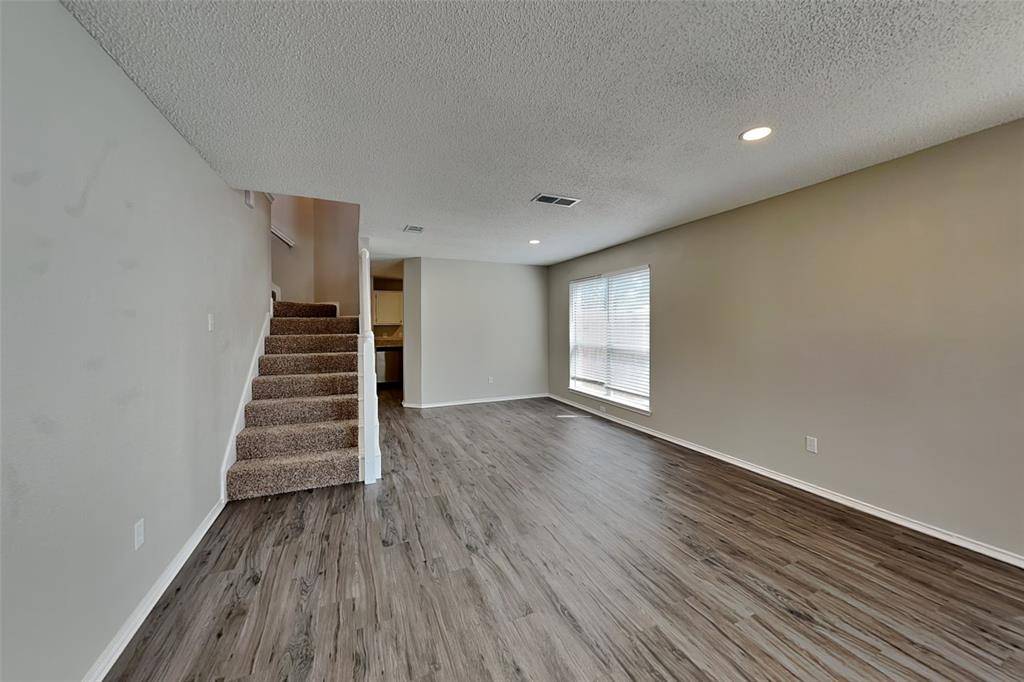 5711 Sterling Green Trail, Arlington, TX 76017