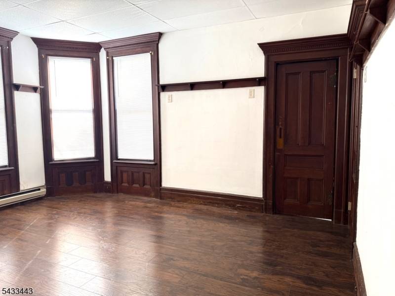 100 Main St - Front Apt 1 #1, Newton Town, NJ 07860