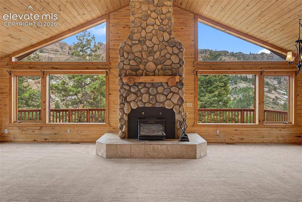 455 Lost Canyon HTS, Florissant, CO 80816