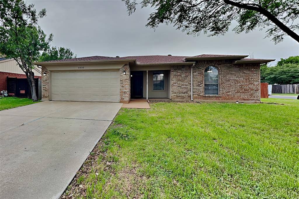 4900 Cedar Springs Drive, Fort Worth, TX 76179