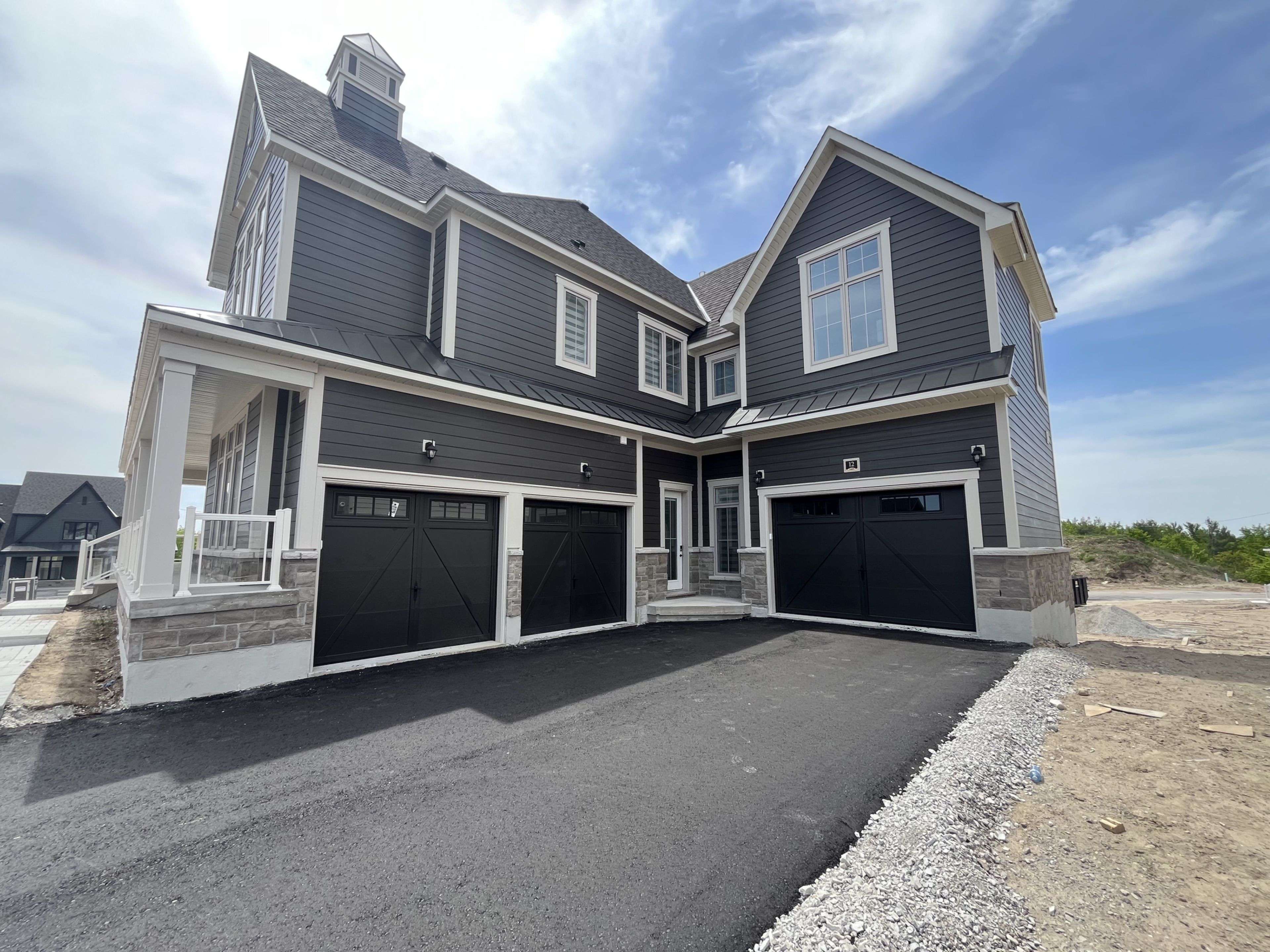 12 Vinnicombe DR, Oro-medonte, ON L0L 2L0