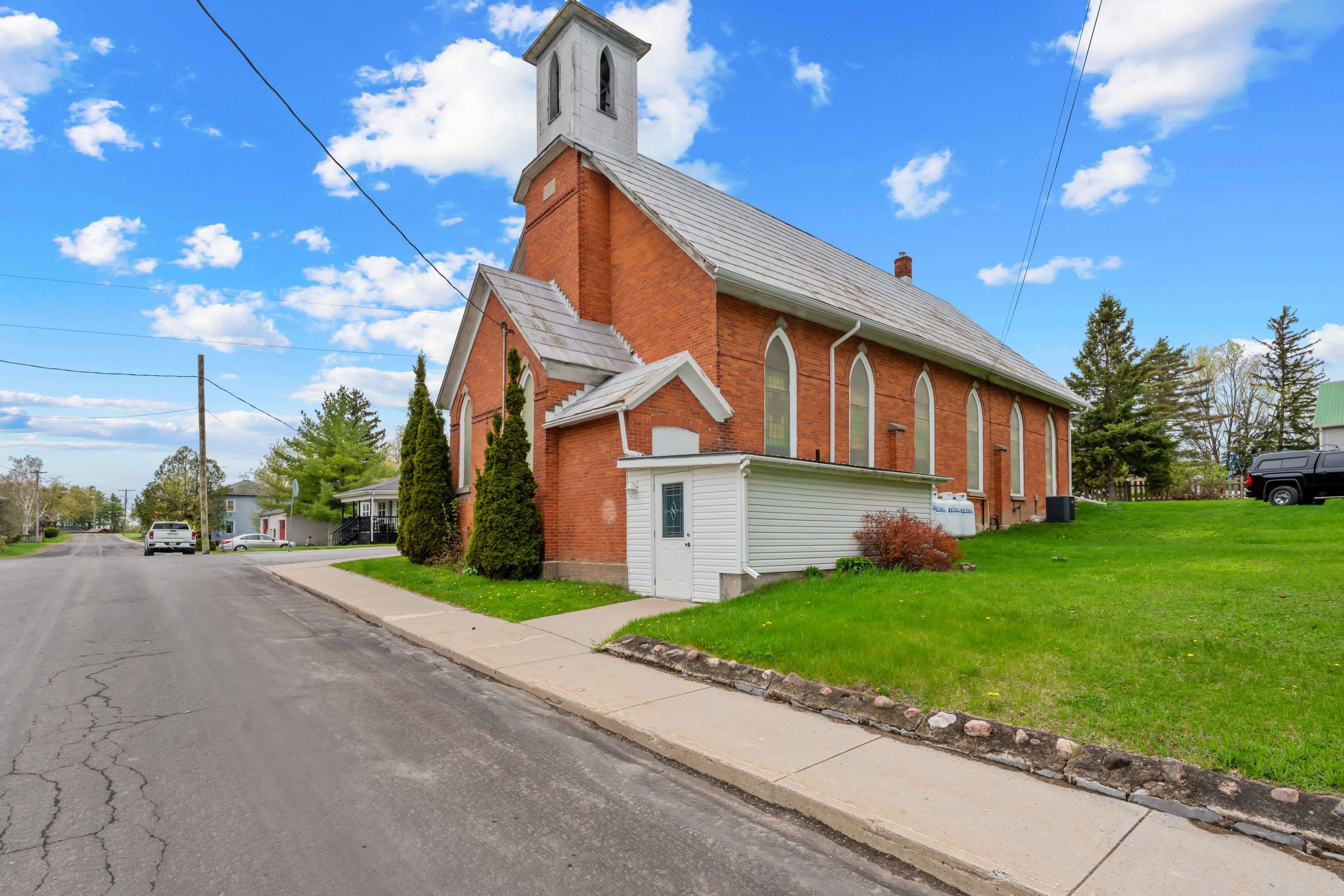 4 Neely ST, Stone Mills, ON K0K 3G0