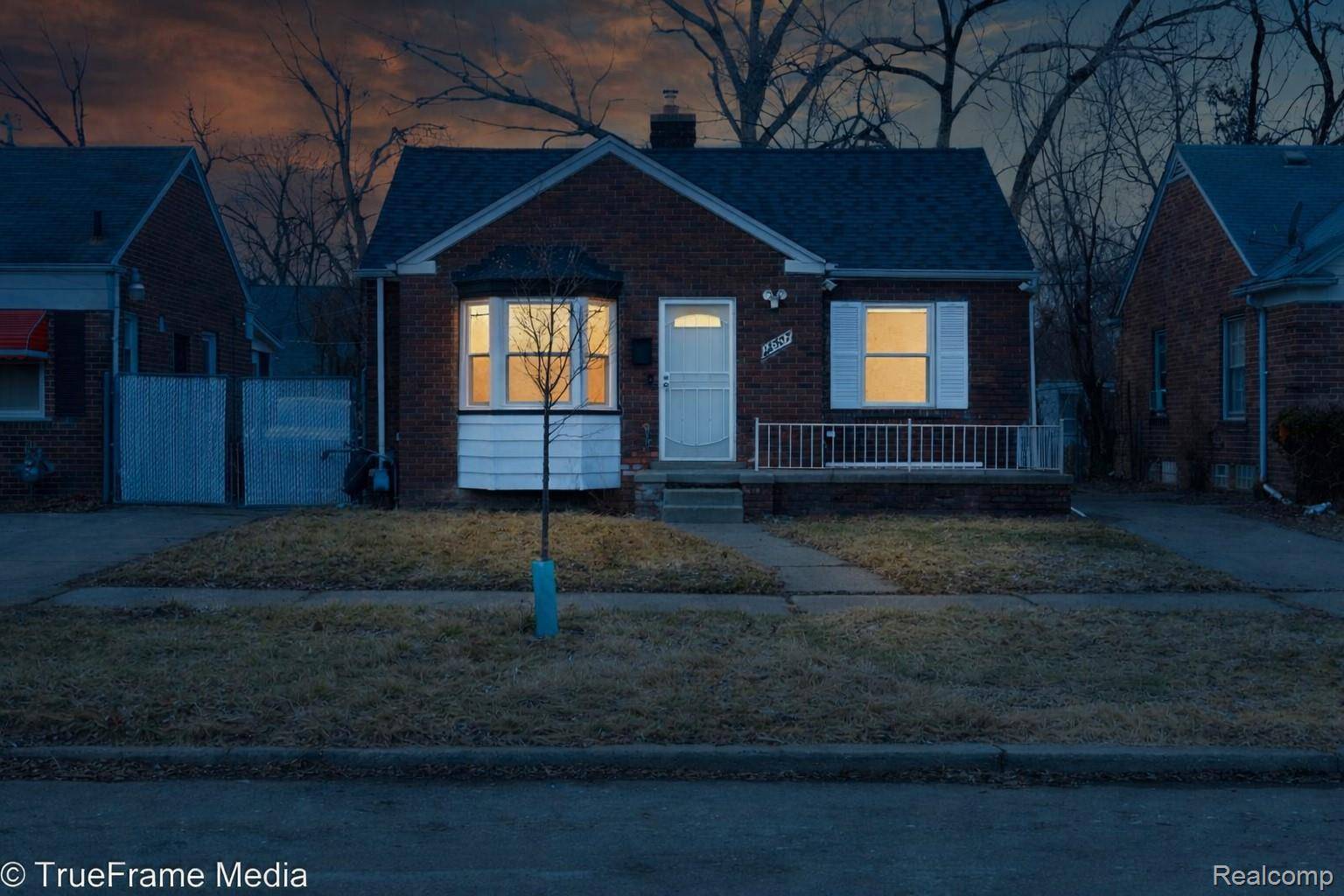18627 Asbury PARK, Detroit, MI 48235