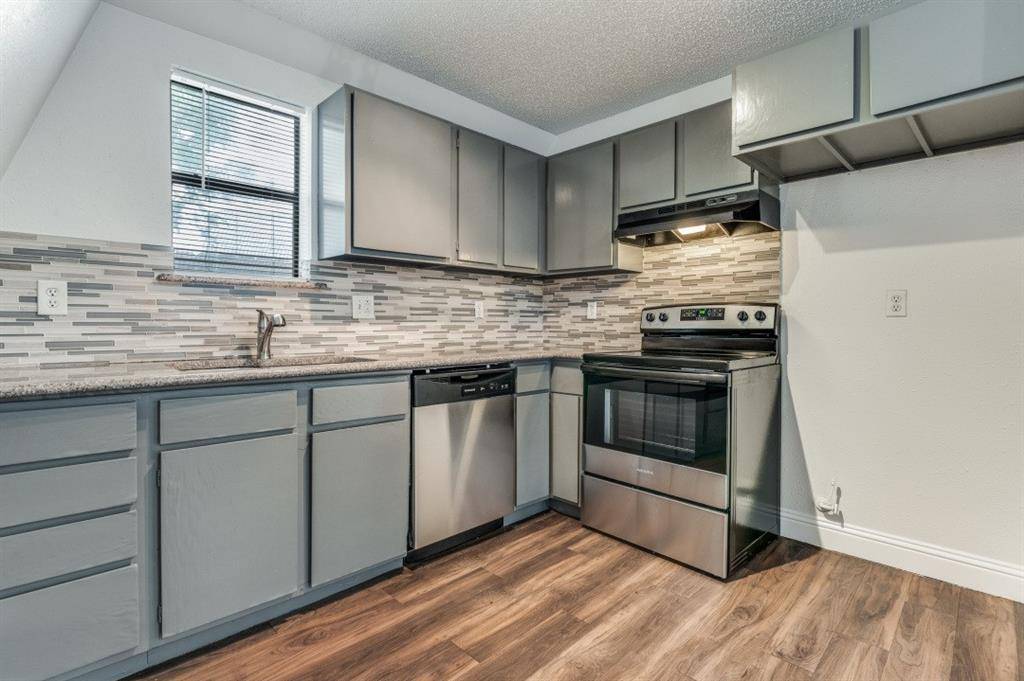809 E Pioneer Drive, Irving, TX 75061