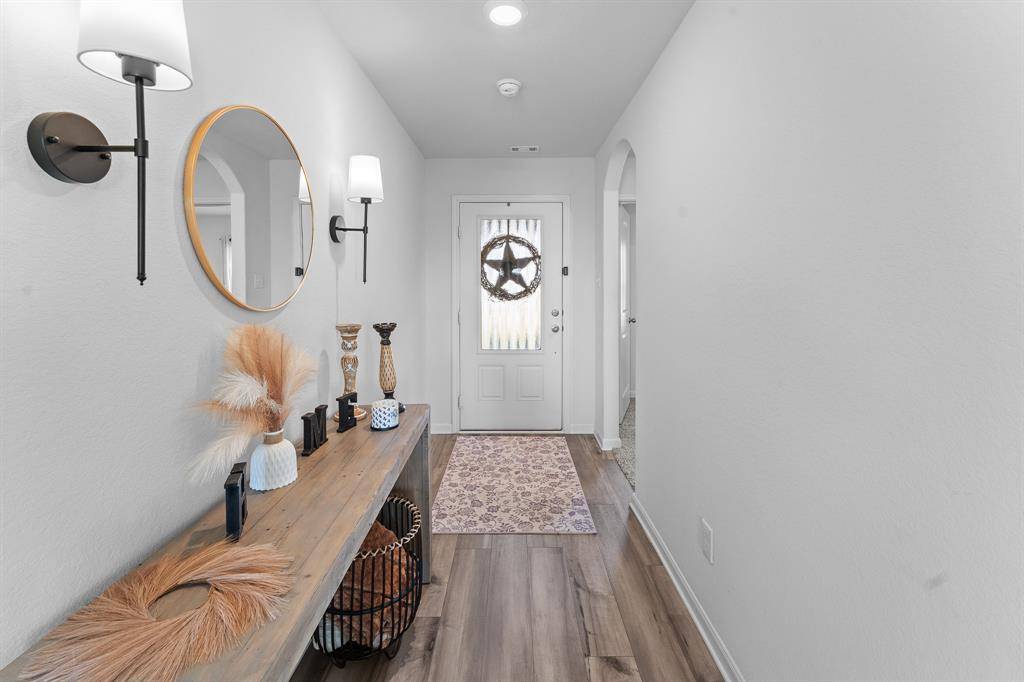 10841 Copper Hills Lane, Fort Worth, TX 76108