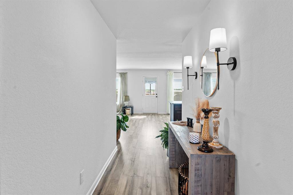 10841 Copper Hills Lane, Fort Worth, TX 76108