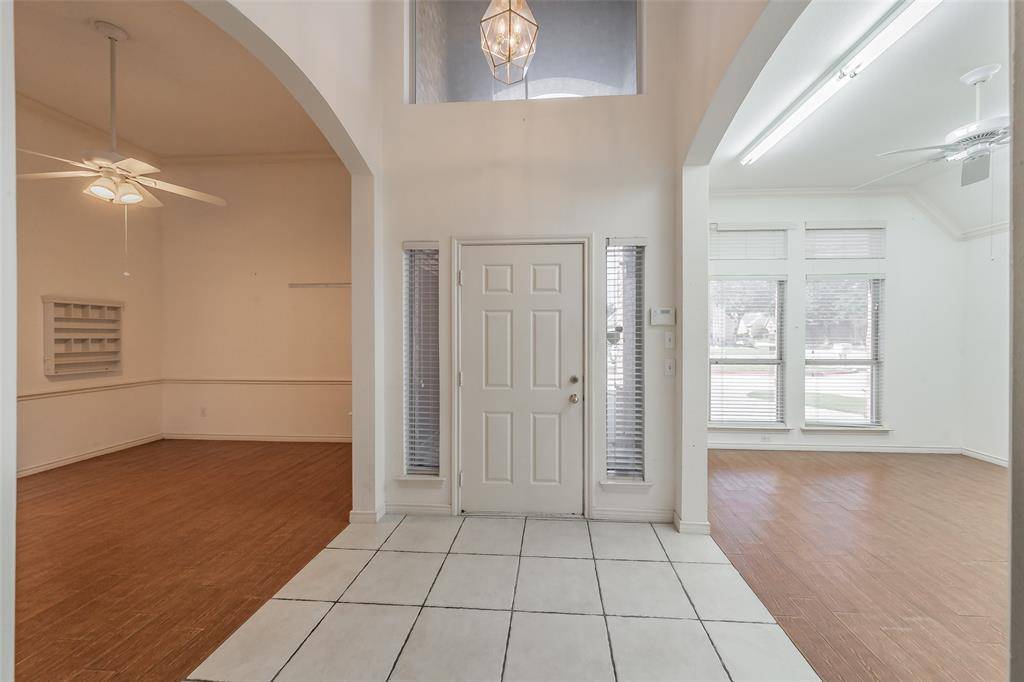 203 Arbor Park Drive, Euless, TX 76039