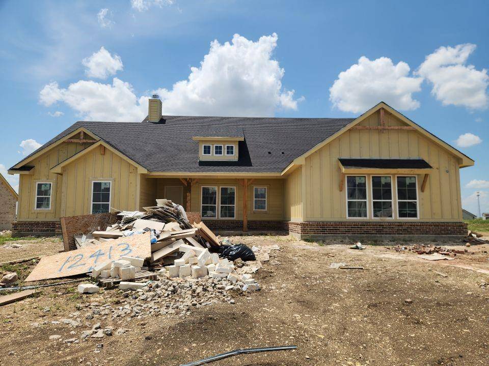 12413 Hornfels Drive, Krum, TX 76249