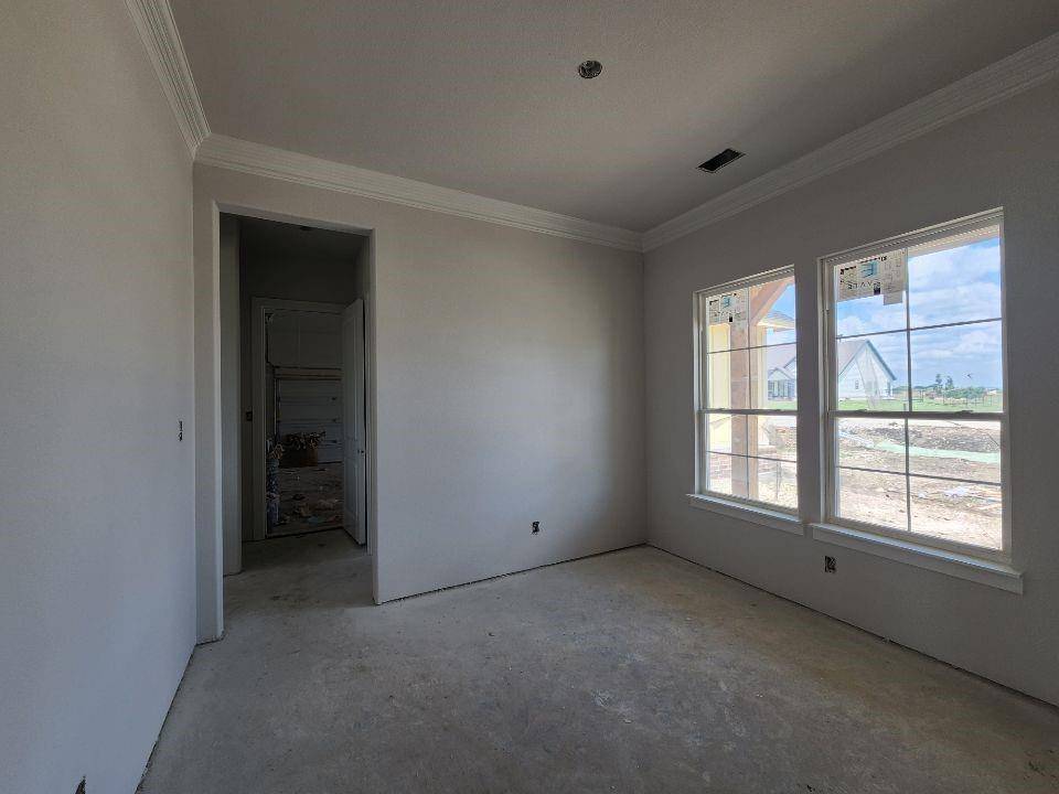 12413 Hornfels Drive, Krum, TX 76249