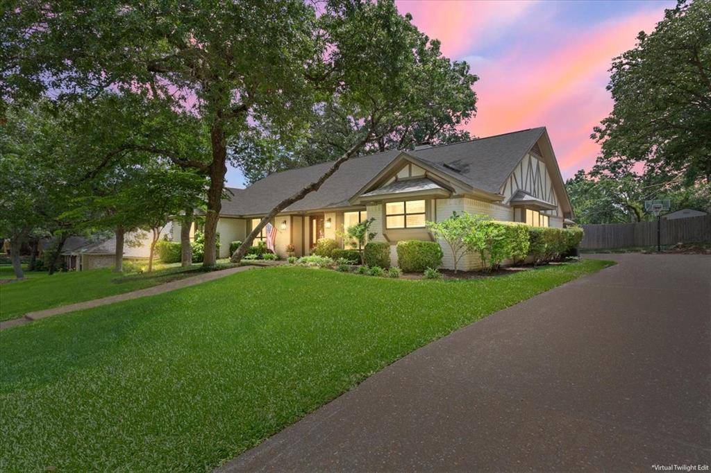 12000 Sandalwood Drive, Woodway, TX 76712