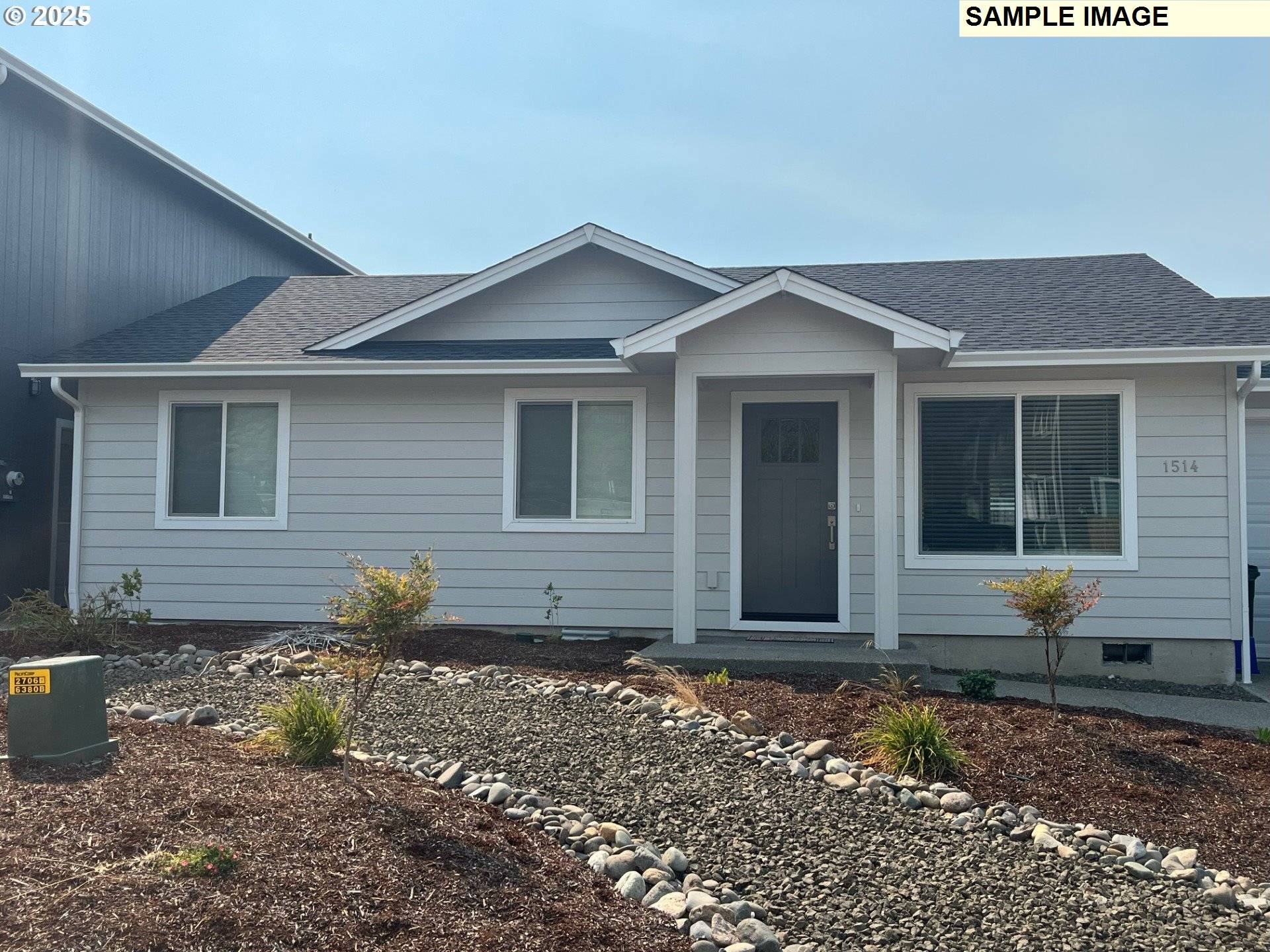 1224 SE BOOTH AVE, Roseburg, OR 97470