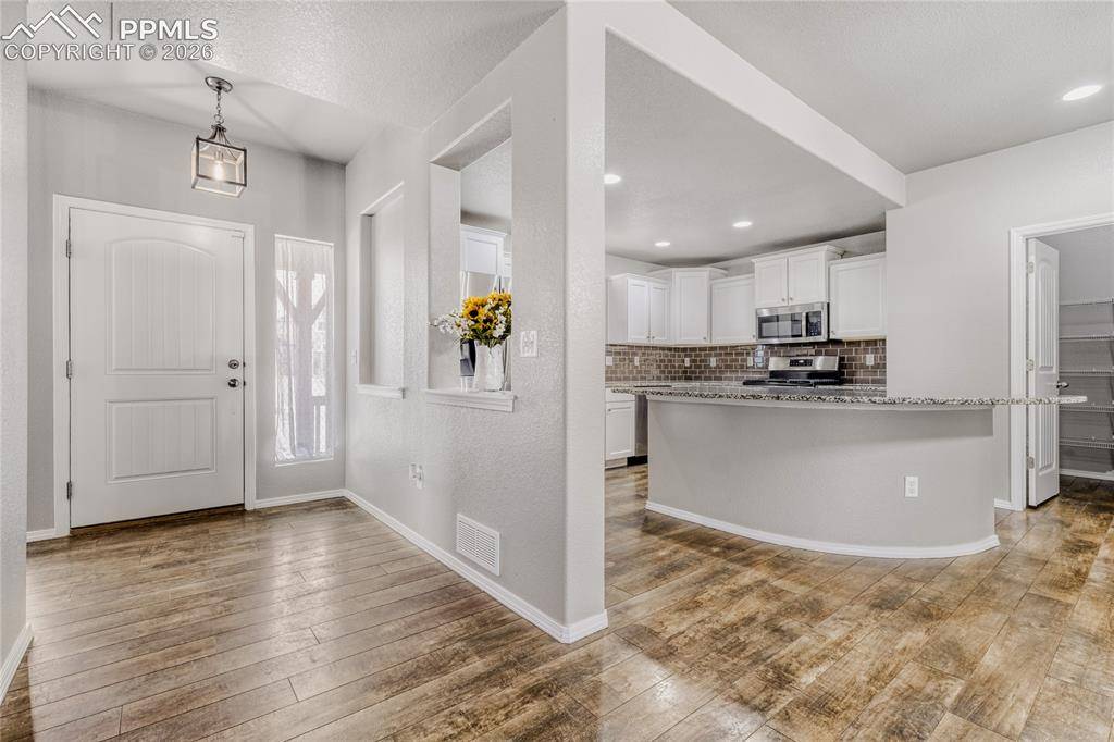 6684 Lucky Star LN, Colorado Springs, CO 80923