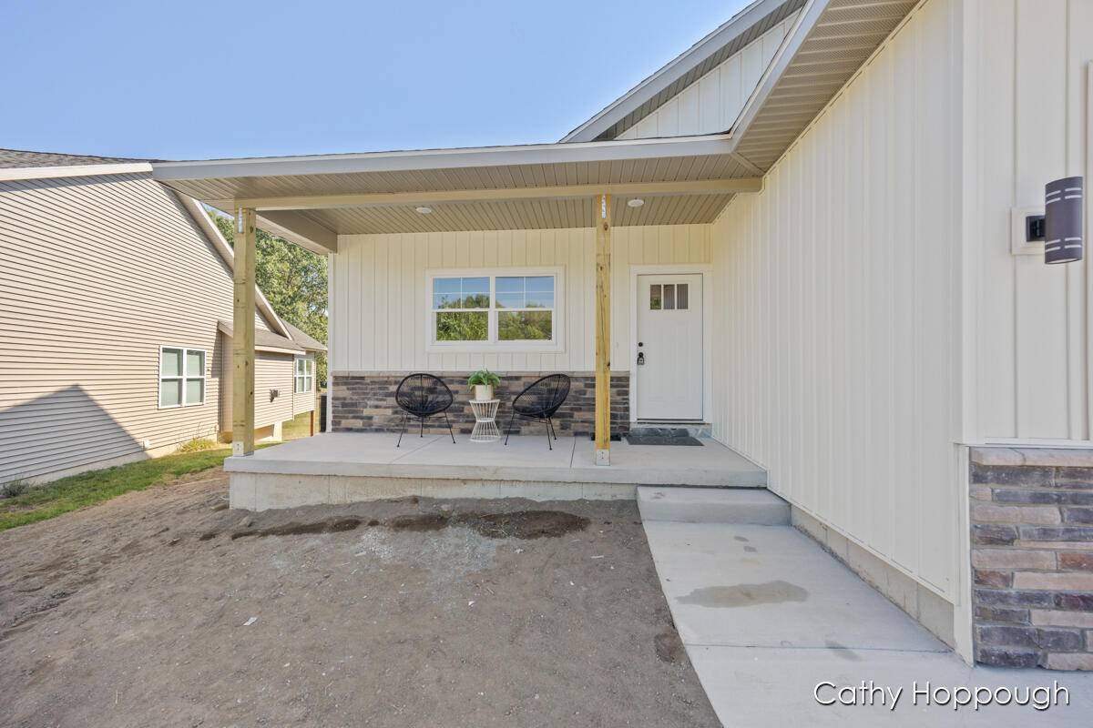 1976 Aspen Vly LN, Ionia City, MI 48846