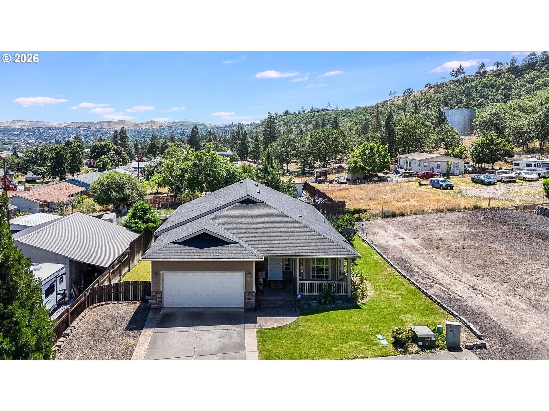 1490 ELBERTA ST, The Dalles, OR 97058