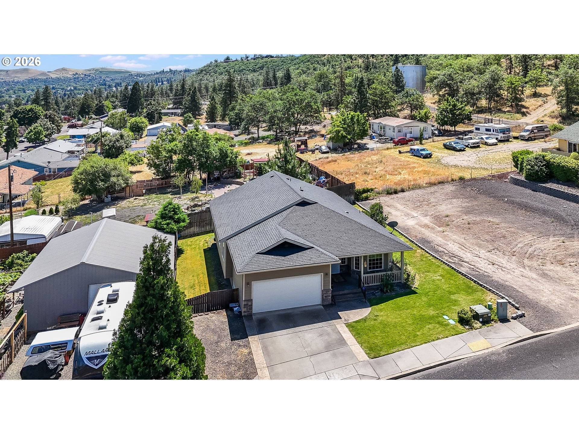 1490 ELBERTA ST, The Dalles, OR 97058