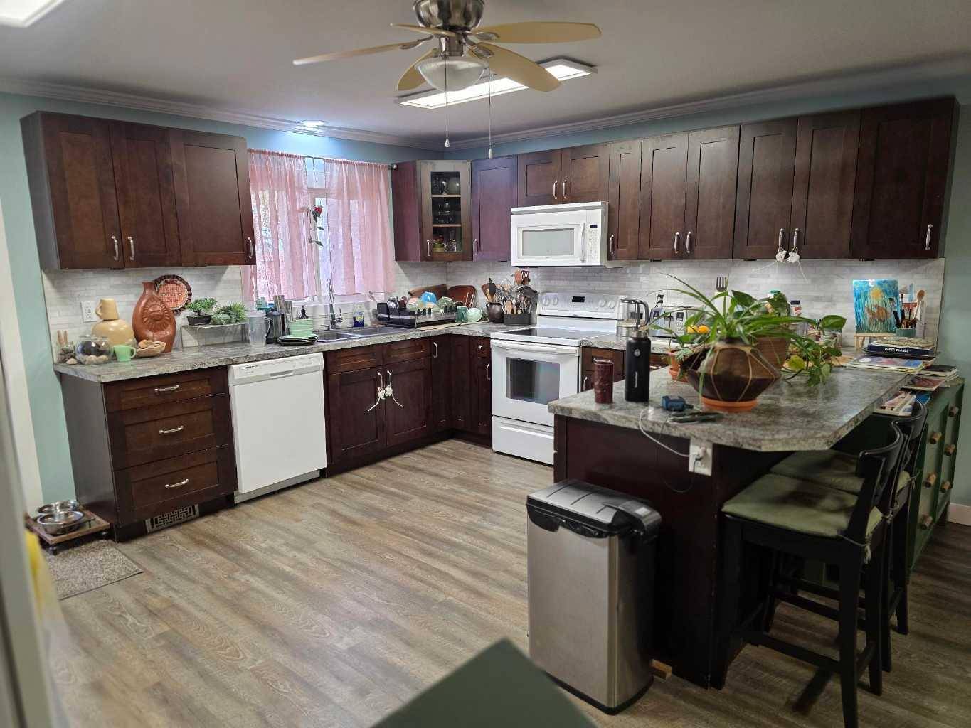 221 Heritage RD, Barnwell, AB T0K 0B0