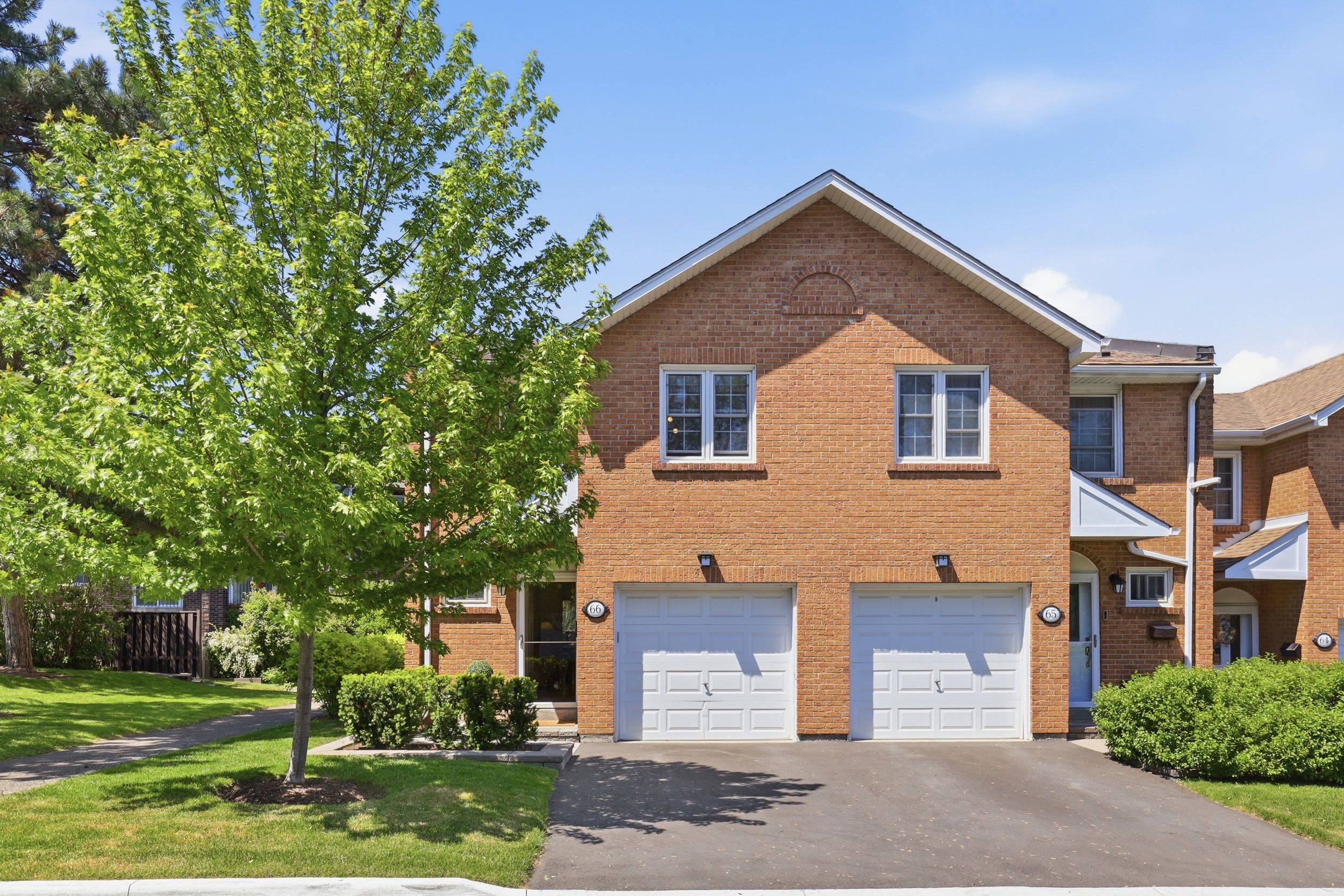 1951 Rathburn RD E #66, Mississauga, ON L4W 2N9