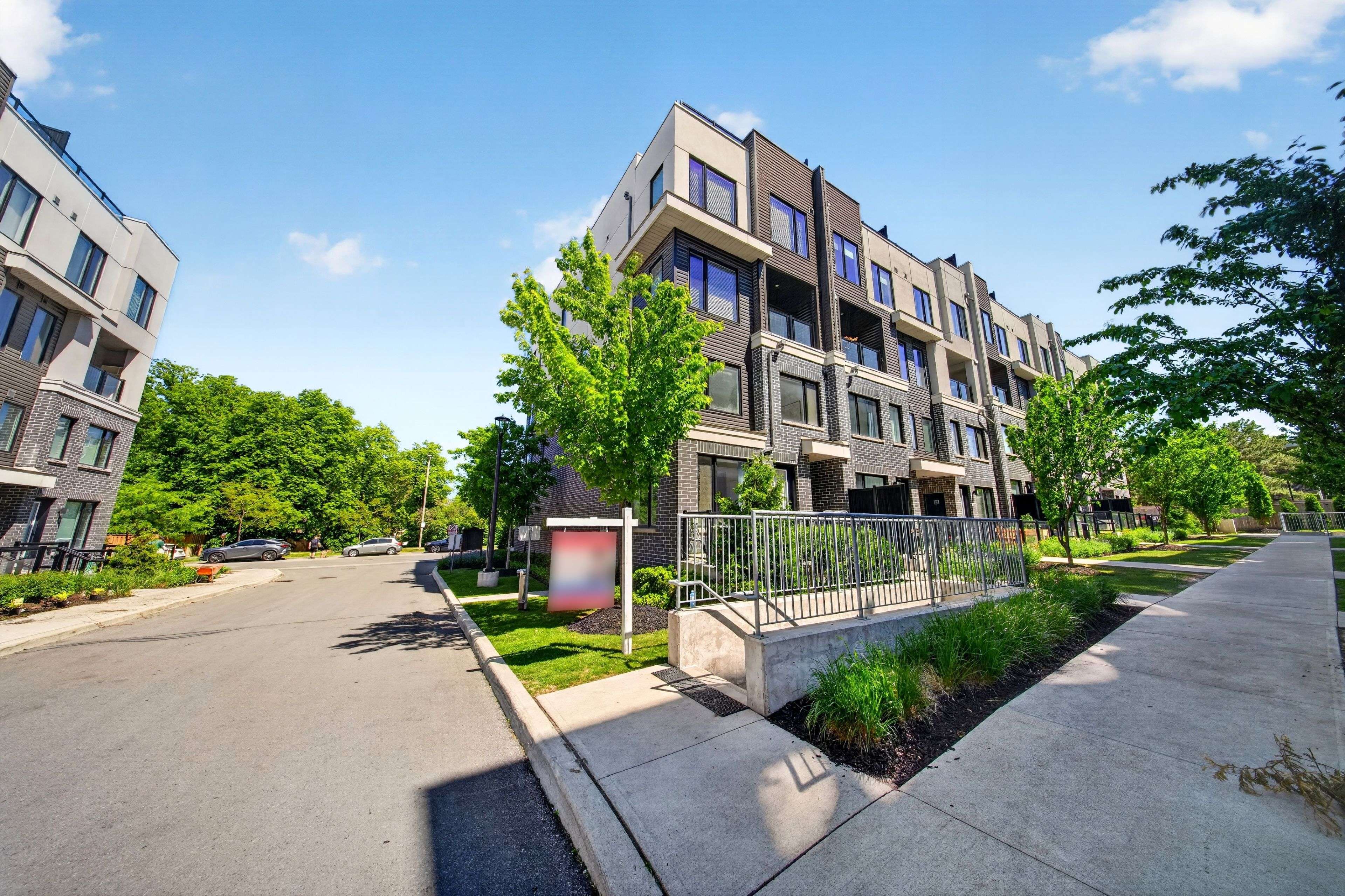 3472 Widdicombe WAY #28, Mississauga, ON L5L 0B8