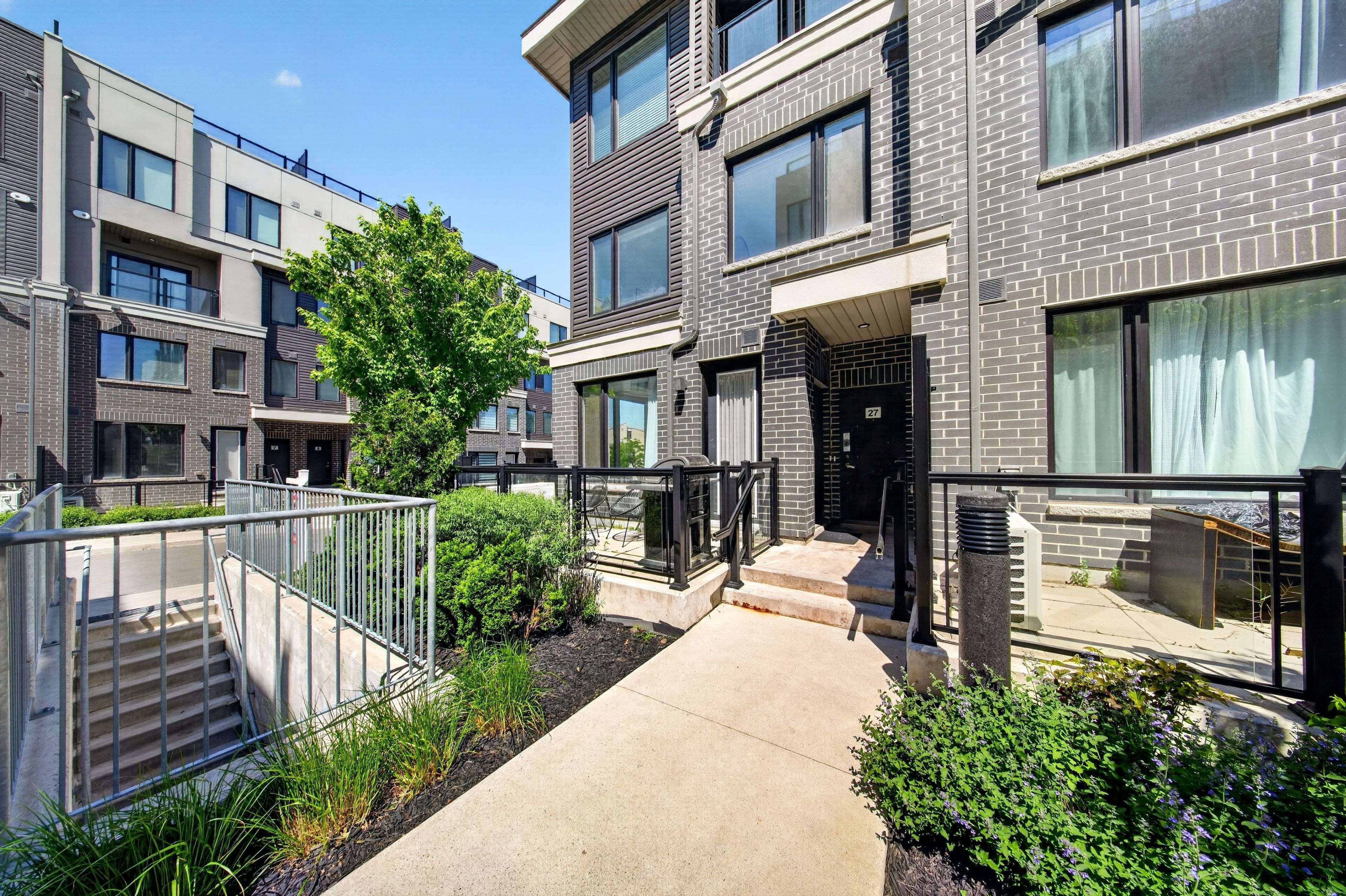 3472 Widdicombe WAY #28, Mississauga, ON L5L 0B8