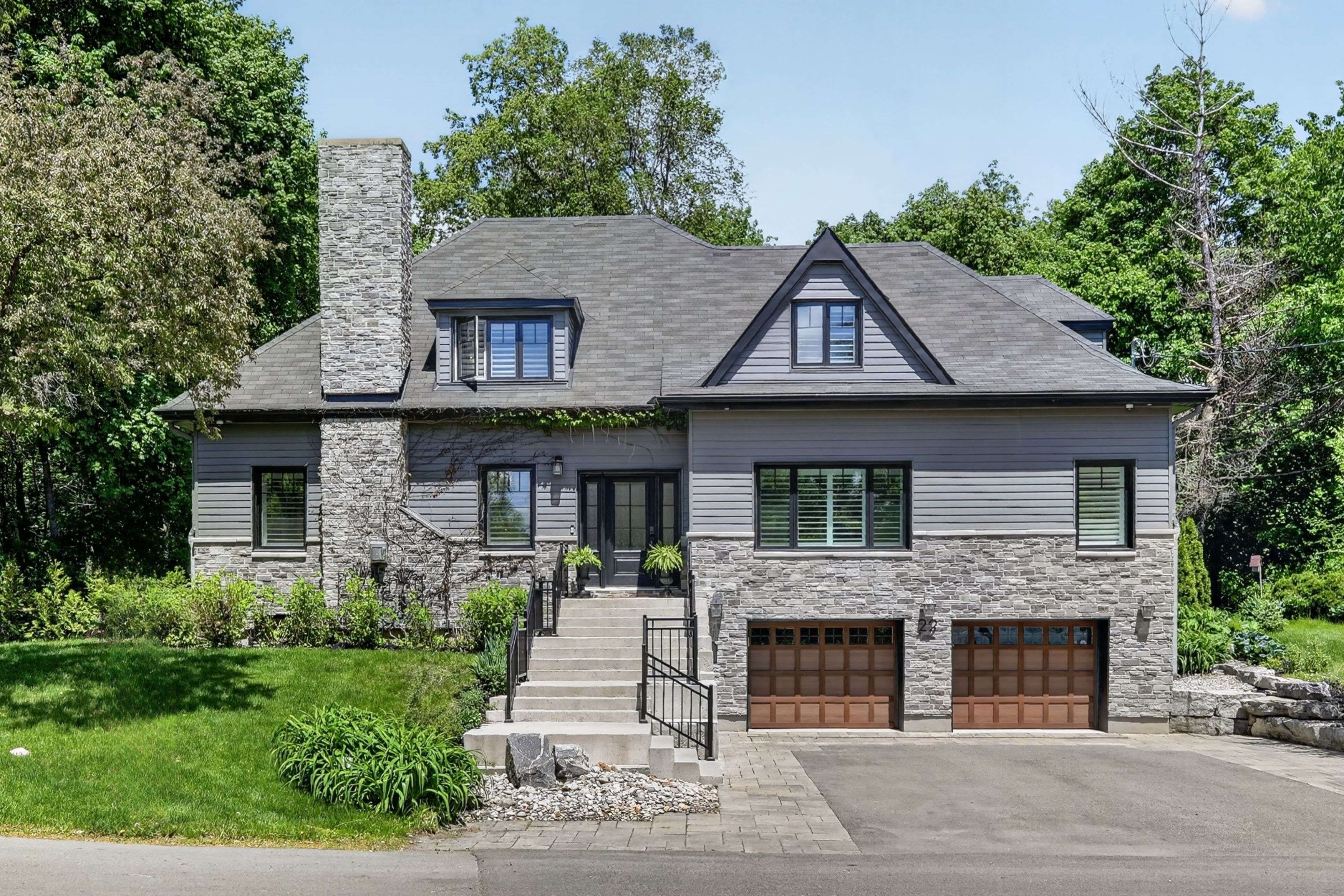 22 CEDAR RD, Beacon Hill North - South And Area, ON K1J 6L4