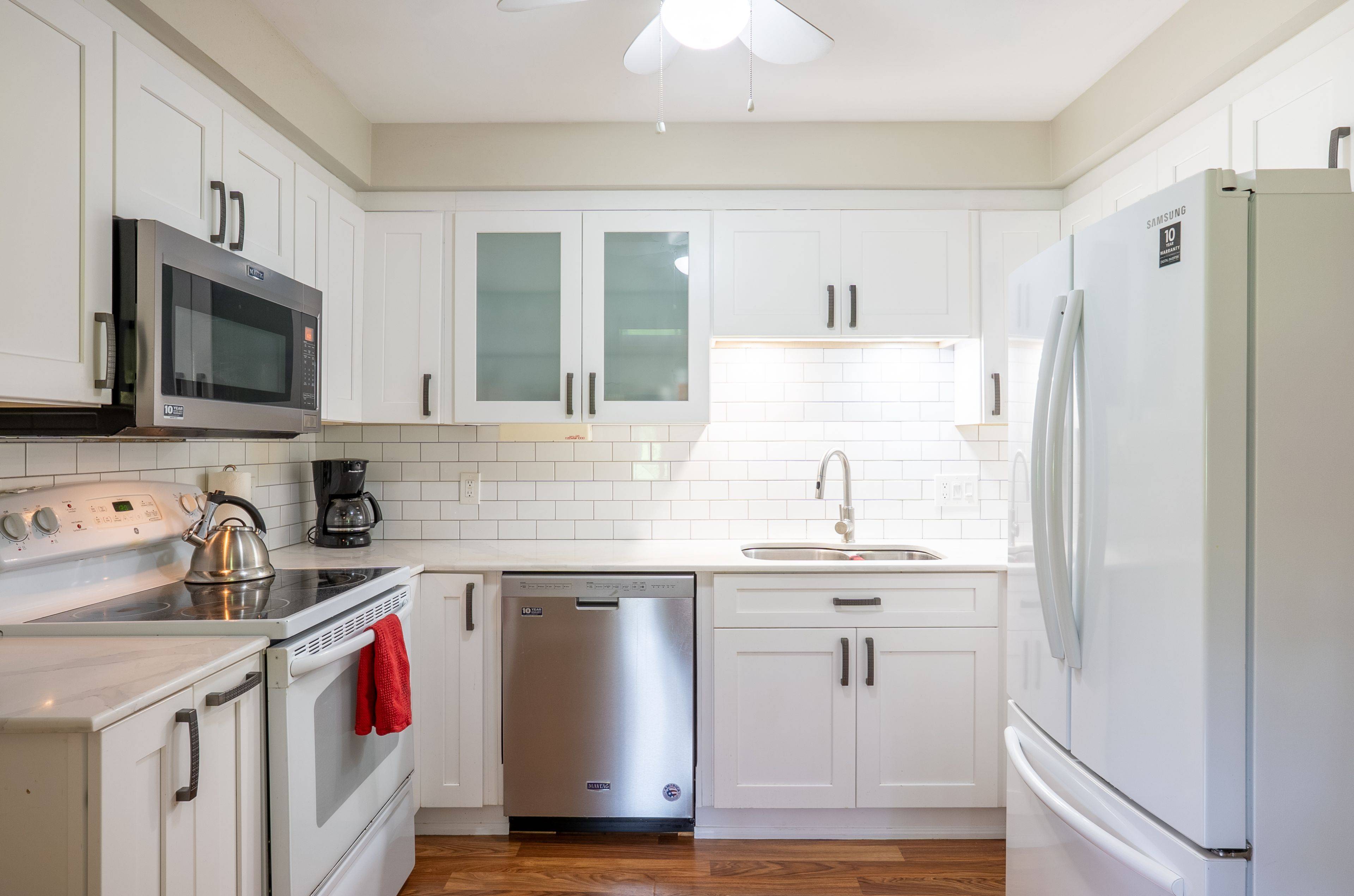 383 Old Surrey LN, Kawartha Lakes, ON K0M 1A0